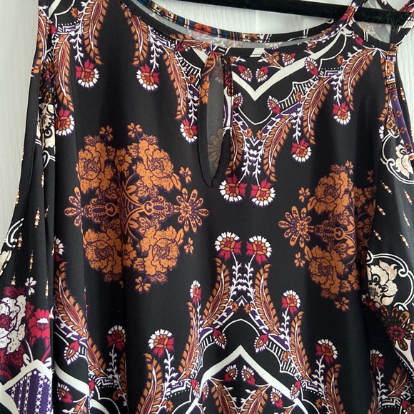 Venus cold shoulder dress size L - Picture 3 of 4